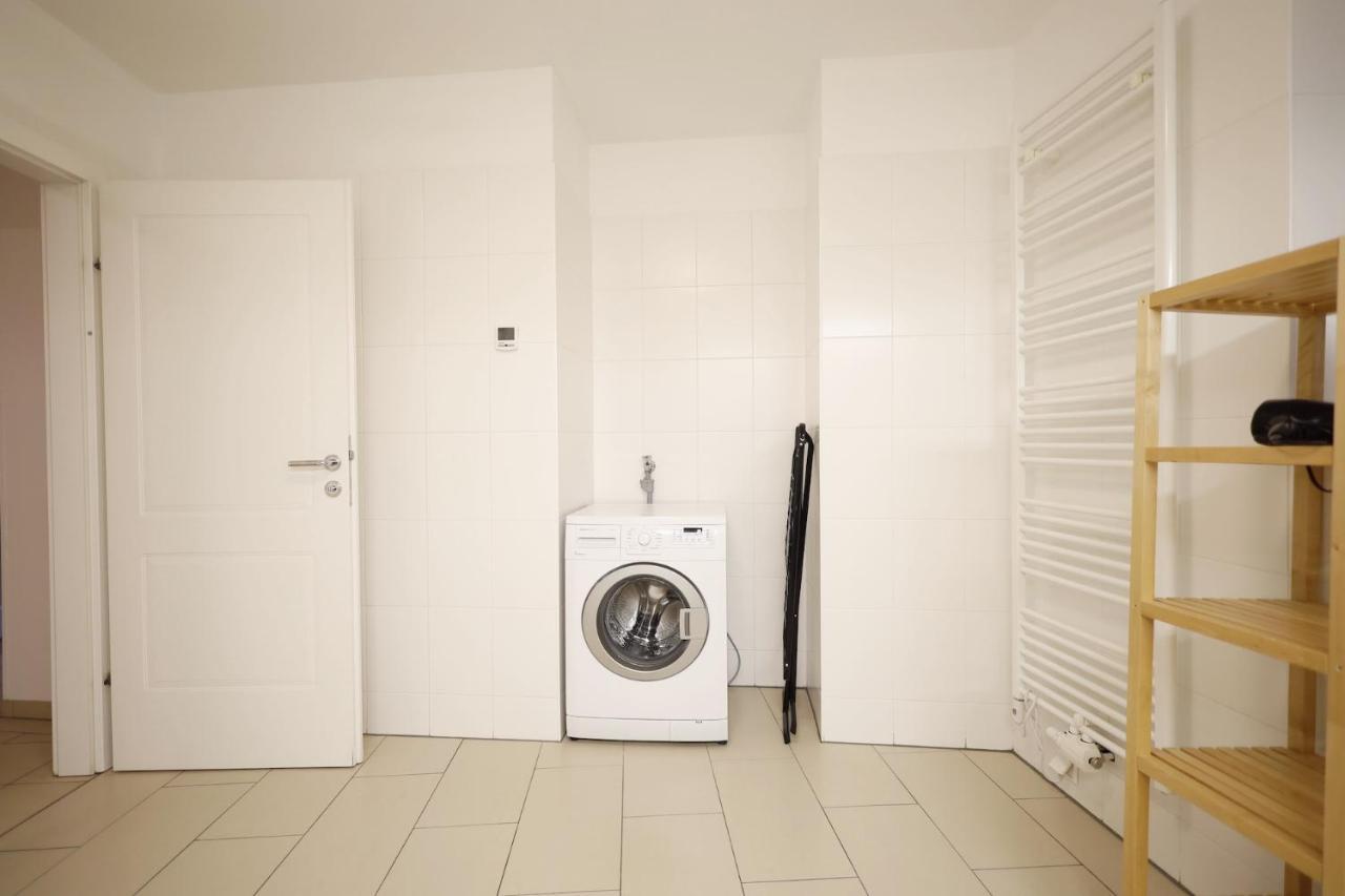 Heymi Apartments Oper Wina Bagian luar foto