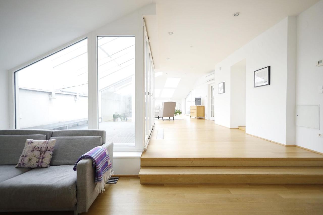 Heymi Apartments Oper Wina Bagian luar foto