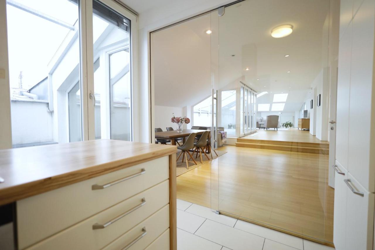 Heymi Apartments Oper Wina Bagian luar foto