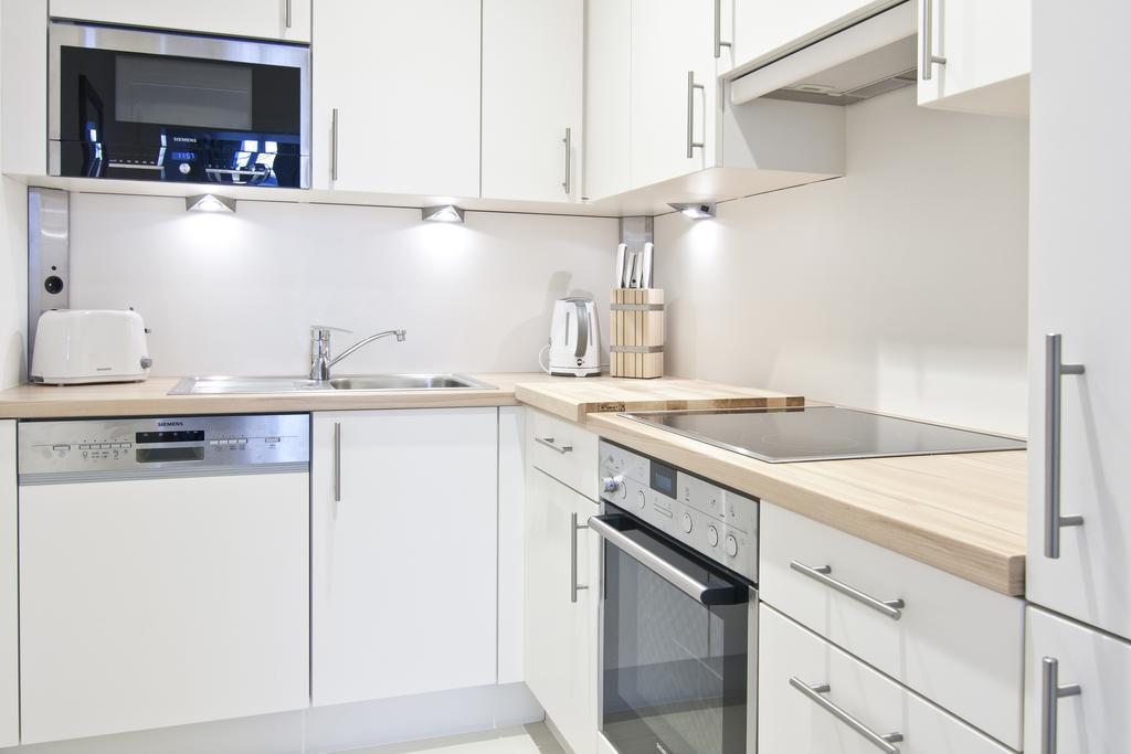Heymi Apartments Oper Wina Bagian luar foto